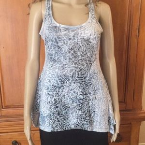 Pretty Gray Print Flowy Tank Top sz med